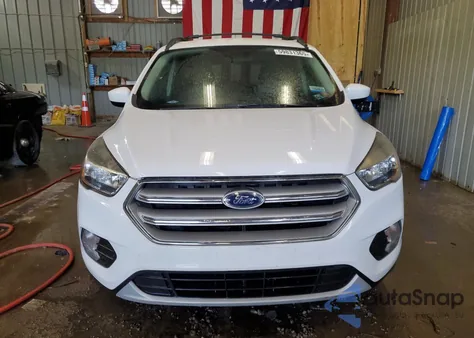 2018 Ford Escape Se z USA, uszkodzony, nr VIN 1FMCU9GDXJUC26308